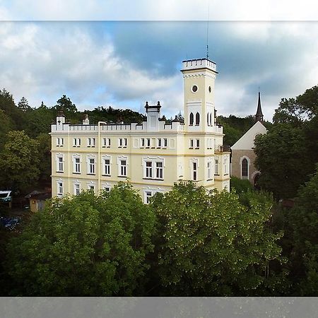 Hotel Stekl - Hrubá Skála エクステリア 写真